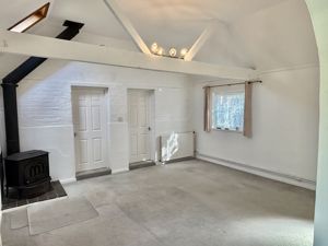 Photo 25- click for photo gallery